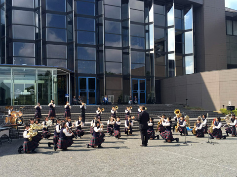 私立大西学園・川崎市立平間中学校の吹奏楽演奏